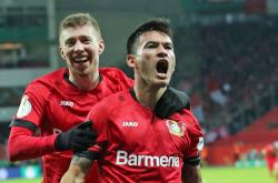 开云体育APP下载-沃尔夫斯堡球员全力冲刺，最终获得比赛胜利