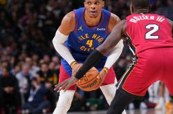 开云体育下载-关于威斯布鲁克加盟篮网，双后卫组合成形的信息