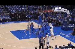 开云体育-篮网负灰熊，连败不止