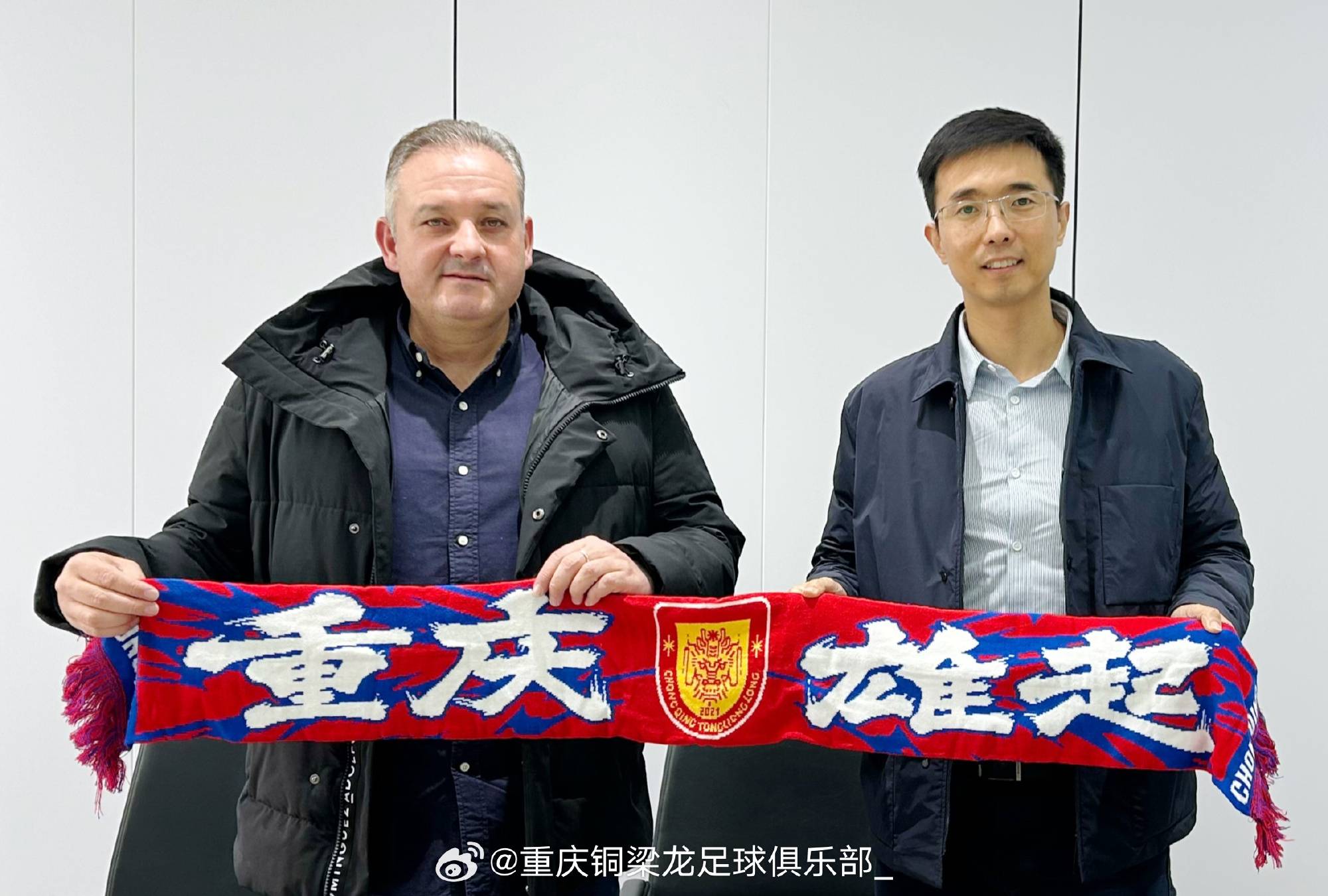 球队主帅神秘召见队员，备战决胜之战