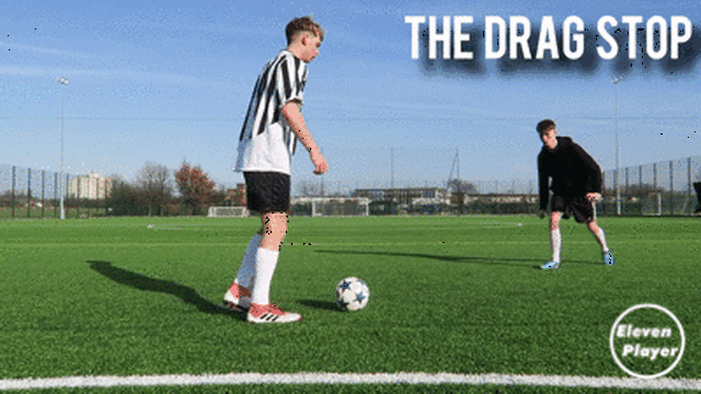 超高难度的比赛技巧在亚洲足球场上展现得淋漓尽致的简单介绍