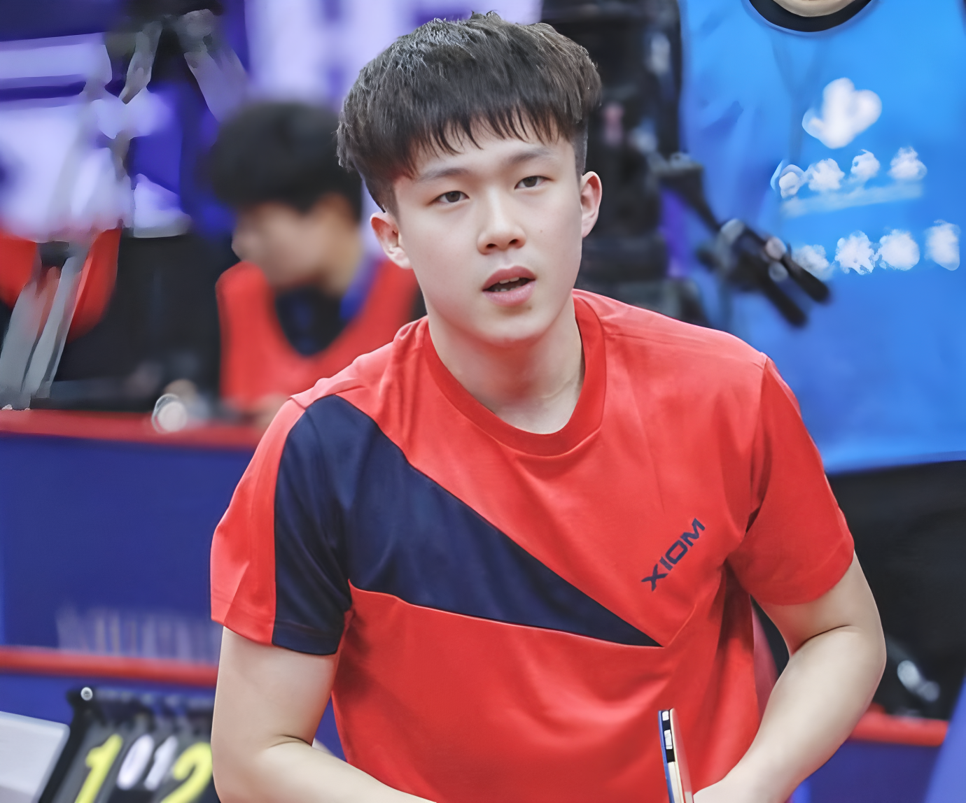 乒乓球男单激战，双方势均力敌的简单介绍