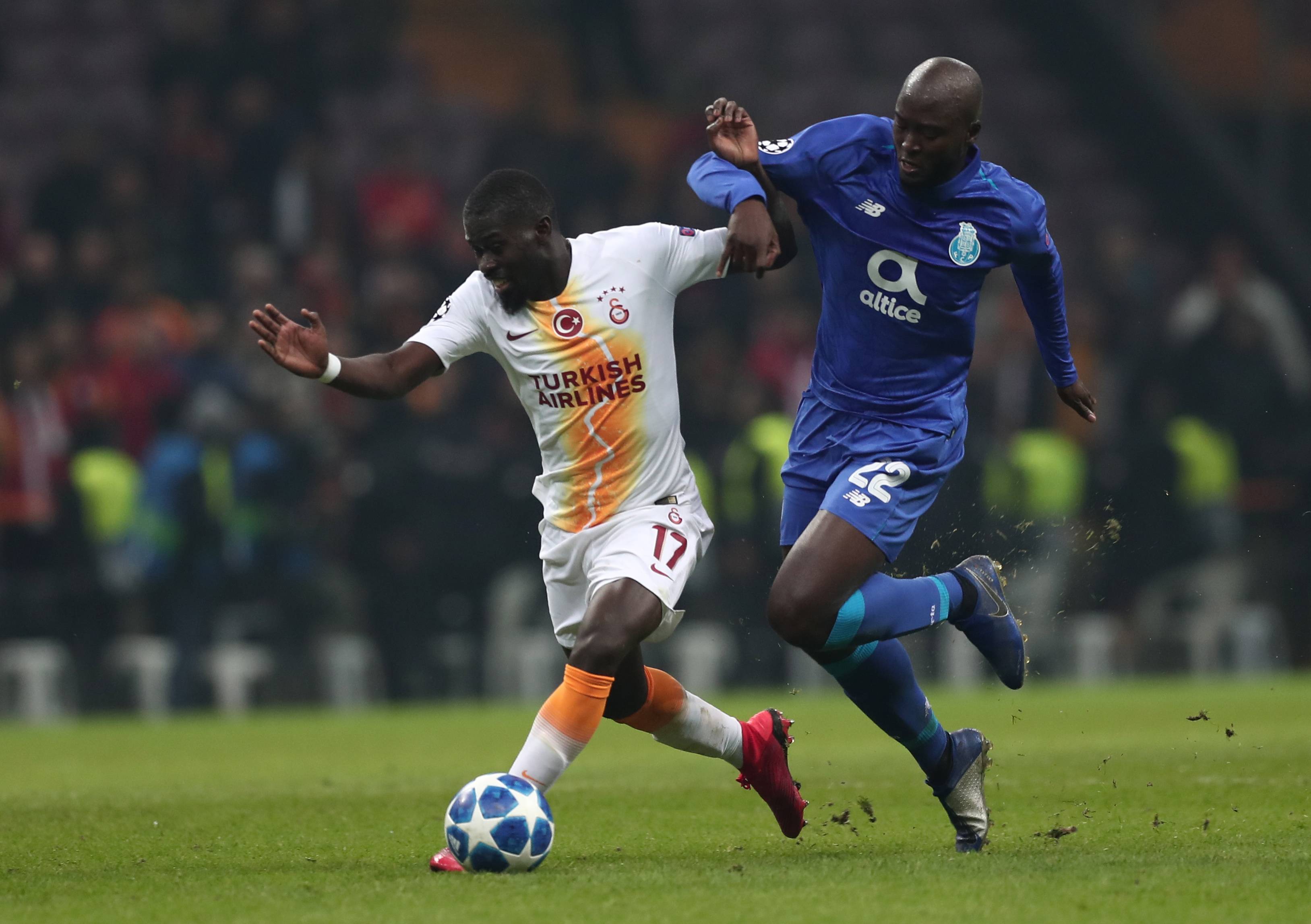 波尔图客场取胜，晋级形势看好的简单介绍