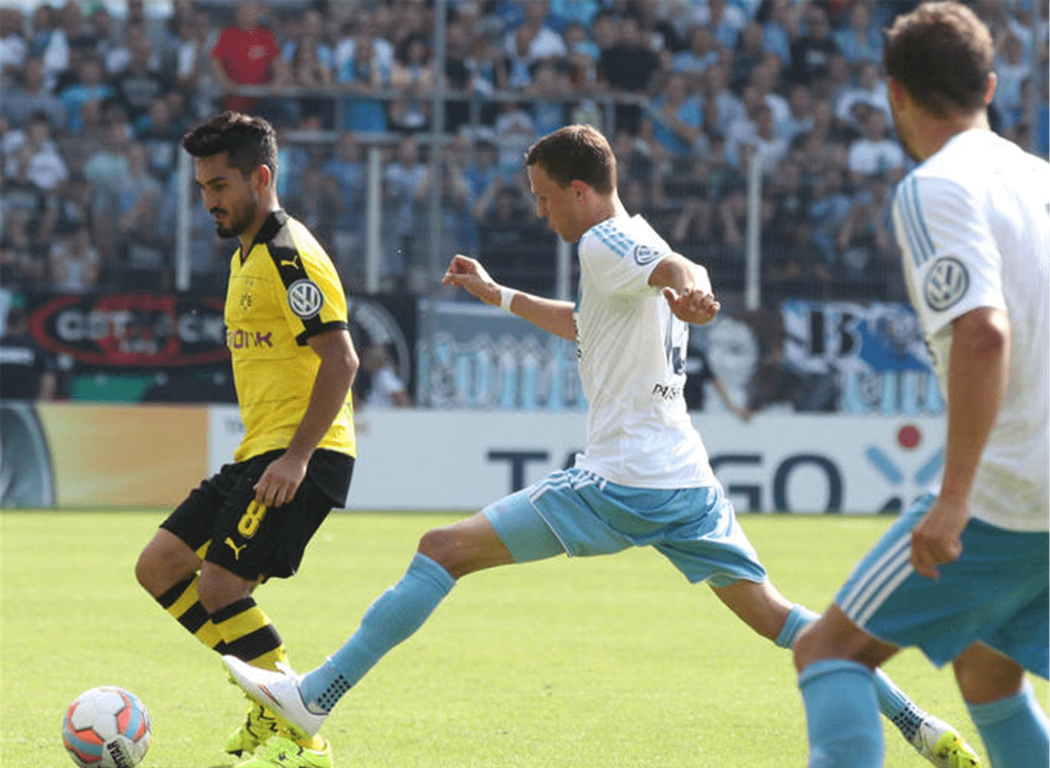 霍芬海姆强势登顶！不敌云达不莱梅的挑战？